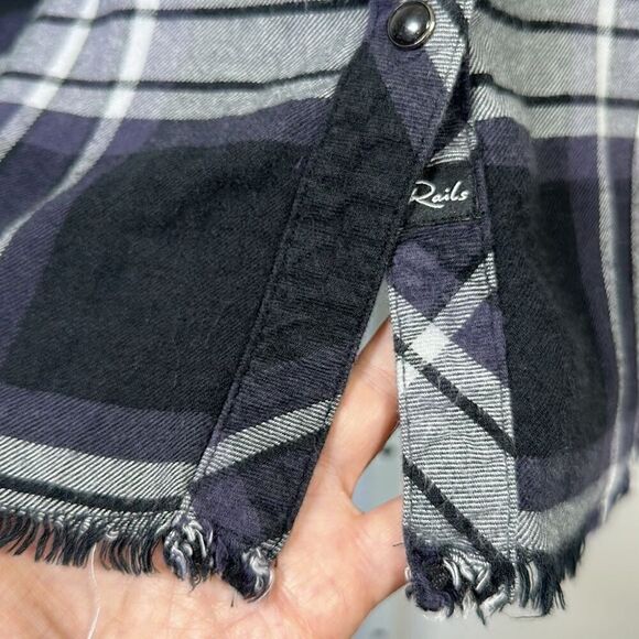 RAILS Women’s Leo Snap Front Plaid Flannel Shirt Black/White Size Small - Picture 6 of 13